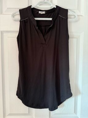 Ardene Black Sleeveless V-Notch Top